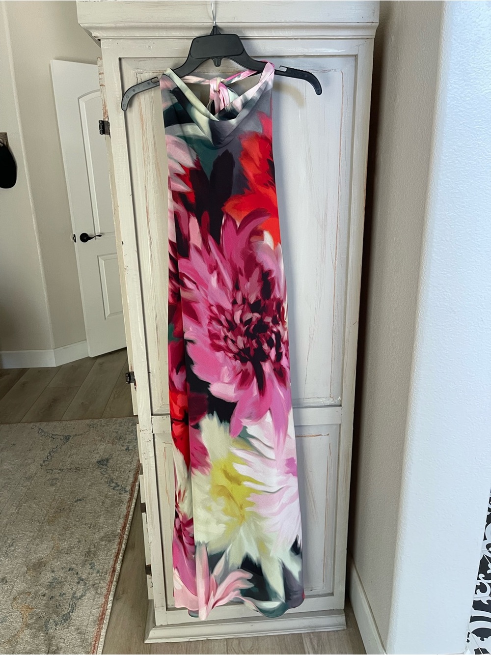Backless Floral Maxi Dress in Pink & Red